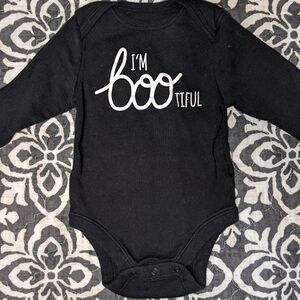 3-6m Old Navy Black "I'm BOOtiful" Halloween Onesie
